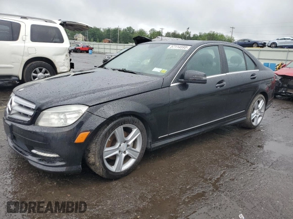 2011 Mercedes-Benz C 300 Sport z VIN WDDGF8BB3BR166303, wystawiony jako Copart lot #57114595 z przebiegiem 104 918 mil mil oraz Tytuł czysty. Historia ofert i sprzedaży dostępna na DreamBid. Obrazek 1.
