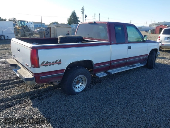1994 GMC Sierra 1500 z VIN 2GTEK19HXR1563542, wystawiony jako IAAI lot #41733737 z przebiegiem 194 469 mil mil oraz . Historia ofert i sprzedaży dostępna na DreamBid. Obrazek 4.