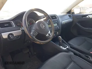 2013 Volkswagen Jetta SE with VIN 3VWDX7AJ7DM208972, listed as a IAAI auction lot 41653416 with 173,386 mi miles and . Bid and sale history available at DreamBid. Image 13.