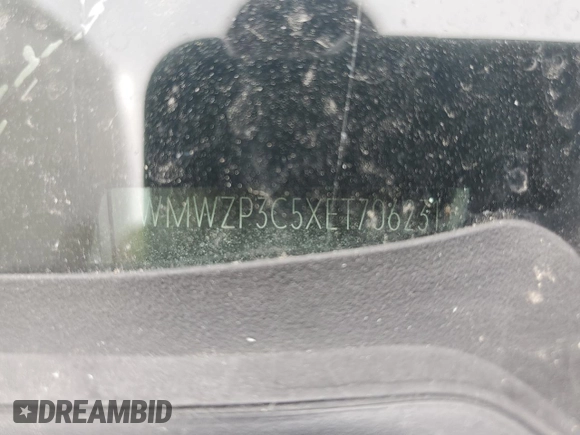 2014 MINI Convertible S с VIN WMWZP3C5XET706231, выставлен на аукционе Copart как лот 55610615 с пробегом 70 416 миль миль и Списание • Salvage title. История ставок и продаж доступна на DreamBid. Изображение 12.
