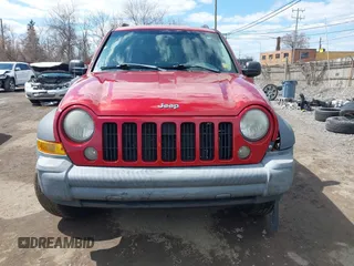 2007 Jeep Liberty Sport with VIN 1J4GL48K47W712628, listed as a IAAI auction lot 42018928 with 176,326 mi miles. Bid and sale history available at carsss.com. Image 12.