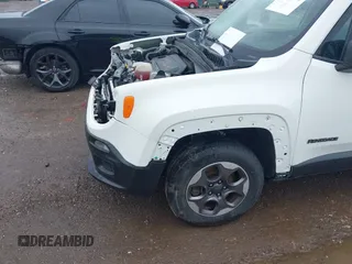 2017 Jeep Renegade Sport z VIN ZACCJBAB0HPG65461, wystawiony jako IAAI lot #42622815 z przebiegiem 111 216 mil mil oraz . Historia ofert i sprzedaży dostępna na DreamBid. Obrazek 6.