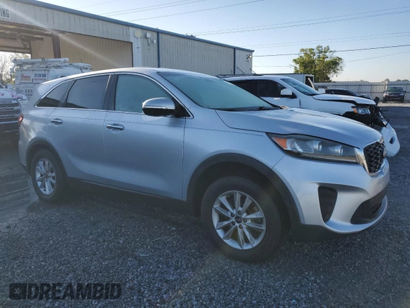 2019 Kia Sorento LX with VIN 5XYPG4A30KG453588, listed as a Copart auction lot 48897195 with 306,106 mi miles and Salvage Title. Bid and sale history available at carsss.com. Image 4.