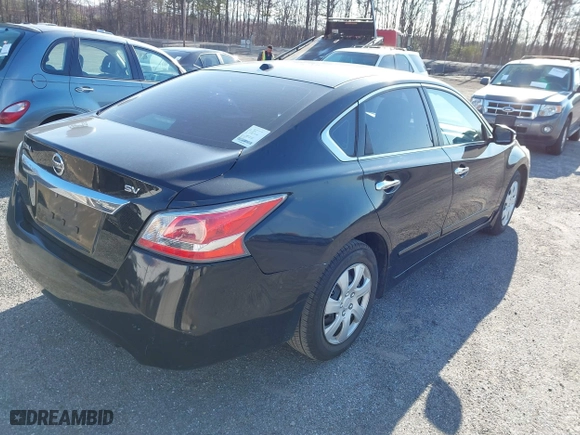 2015 Nissan Altima 2.5 SV with VIN 1N4AL3AP9FC135855, listed as a IAAI auction lot 41869437 with 183,182 mi miles. Bid and sale history available at carsss.com. Image 4.
