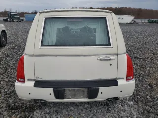 2011 Cadillac DTS Professional Limousine z VIN 1GE7K9C63BU600284, wystawiony jako Copart lot #82750934 z przebiegiem 42 494 mil mil oraz Tytuł czysty. Historia ofert i sprzedaży dostępna na DreamBid. Obrazek 6.