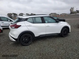2022 Nissan Kicks SR with VIN 3N1CP5DV4NL502681, listed as a Copart auction lot 45233195 with 36,924 mi miles and Salvage Title. Bid and sale history available at carsss.com. Image 3.