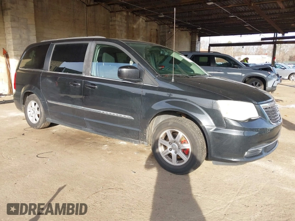 2012 Chrysler Town & Country Touring z VIN 2C4RC1BG2CR159420, wystawiony jako IAAI lot #41035284 z przebiegiem 142 529 mil mil oraz . Historia ofert i sprzedaży dostępna na DreamBid. Obrazek 1.