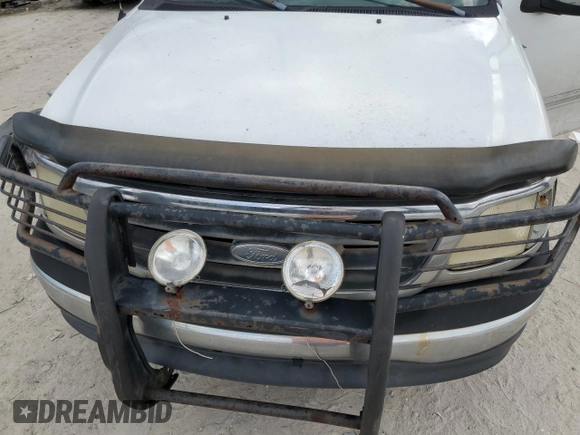 2000 Ford F-150 XL with VIN 1FTRX17L4YNA81687, listed as a Copart auction lot 46996675 with 0 mi miles and Salvage Title. Bid and sale history available at carsss.com. Image 11.