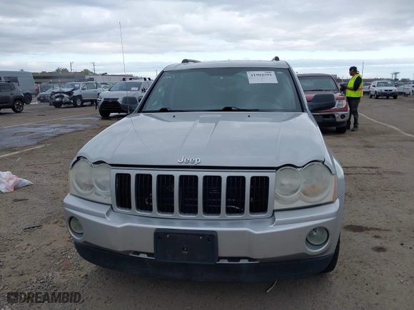2006 Jeep Grand Cherokee Laredo with VIN 1J4HR48N76C200486, listed as a IAAI auction lot 41904591 with 238,286 mi miles. Bid and sale history available at carsss.com. Image 6.