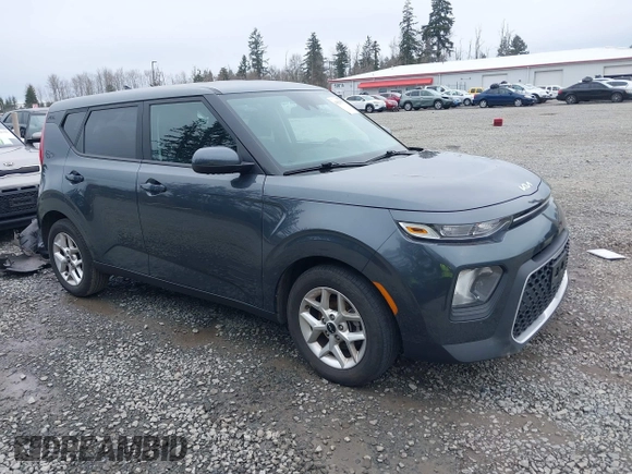 2022 Kia Soul LX with VIN KNDJ23AU5N7834572, listed as a IAAI auction lot 41829793 with 32,437 mi miles. Bid and sale history available at carsss.com. Image 1.