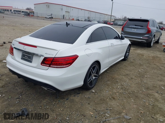 2016 Mercedes-Benz E-Class E 400 with VIN WDDKJ6HB0GF344004, listed as a IAAI auction lot 41198028 with 81,582 mi miles. Bid and sale history available at carsss.com. Image 4.