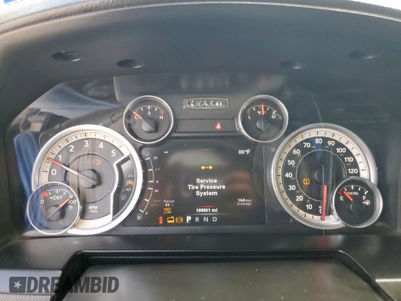 2014 Ram 2500 Laramie z VIN 3C6UR5FL4EG183158, wystawiony jako Copart lot #61846925 z przebiegiem 199 961 mil mil oraz Szkoda całkowita • Salvage title. Historia ofert i sprzedaży dostępna na DreamBid. Obrazek 9.