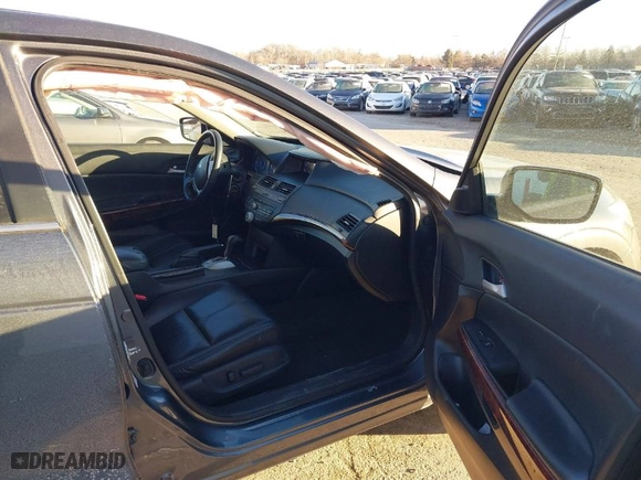 2011 Honda Accord Crosstour EX-L with VIN 5J6TF2H50BL003502, listed as a IAAI auction lot 41441936 with 166,177 mi miles. Bid and sale history available at carsss.com. Image 5.