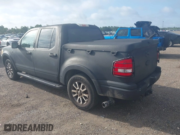 2007 Ford Explorer Sport Trac Limited with VIN 1FMEU33897UA05807, listed as a IAAI auction lot 42451557 with 181,789 mi miles and . Bid and sale history available at DreamBid. Image 3.