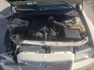 2006 Chrysler 300 with VIN 2C3KA43R16H506680, listed as a Copart auction lot 63416404 with 196,073 mi miles and Salvage Title. Bid and sale history available at carsss.com. Image 12.