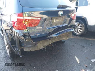 2016 BMW X3 sDrive28i with VIN 5UXWZ7C56G0T43212, listed as a IAAI auction lot 41269161 with 92,145 mi miles and . Bid and sale history available at DreamBid. Image 6.
