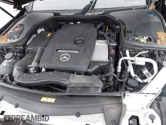 2018 Mercedes-Benz E with VIN WDDZF4KB7JA343160, listed as a IAAI auction lot 40470996 with 56,274 mi miles. Bid and sale history available at carsss.com. Image 10.