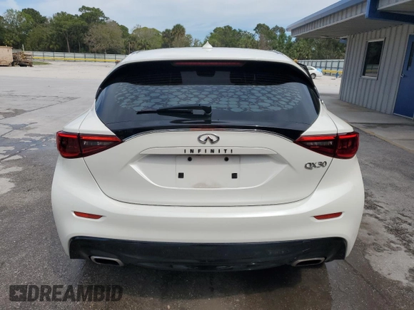 2017 Infiniti QX30 z VIN SJKCH5CP7HA037478, wystawiony jako Copart lot #48226955 z przebiegiem 104 963 mil mil oraz Szkoda całkowita • Salvage title. Historia ofert i sprzedaży dostępna na DreamBid. Obrazek 6.