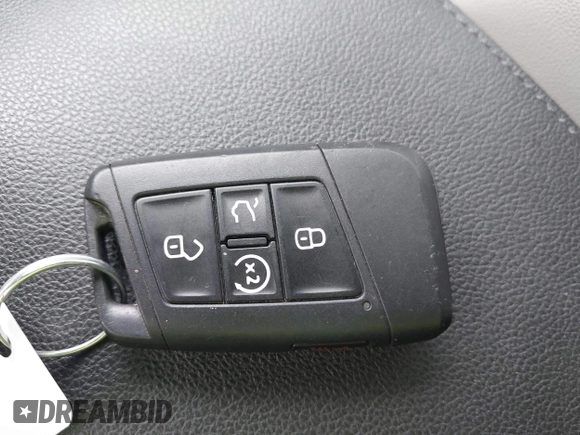 2020 Volkswagen Tiguan SE z VIN 3VV3B7AX4LM032609, wystawiony jako IAAI lot #42074359 z przebiegiem 52 404 mil mil oraz . Historia ofert i sprzedaży dostępna na DreamBid. Obrazek 11.