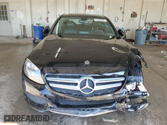 2018 Mercedes-Benz C 300 z VIN 55SWF4JB5JU266535, wystawiony jako Copart lot #61848525 z przebiegiem 121 869 mil mil oraz Szkoda całkowita • Salvage title. Historia ofert i sprzedaży dostępna na DreamBid. Obrazek 5.