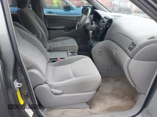 2005 Toyota Sienna LE with VIN 5TDBA23C65S045696, listed as a IAAI auction lot 42181325 with 279,479 mi miles and . Bid and sale history available at DreamBid. Image 5.