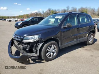 2017 Volkswagen Tiguan S z VIN WVGAV7AX3HK009992, wystawiony jako Copart lot #55795875 z przebiegiem 93 676 mil mil oraz Szkody całkowita. Historia ofert i sprzedaży dostępna na DreamBid. Obrazek 1.