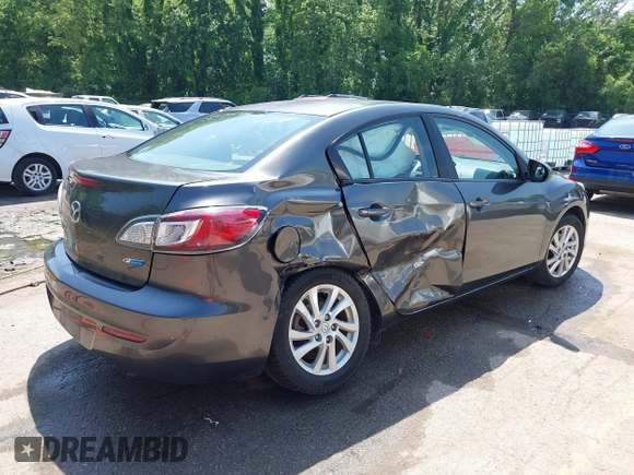 2012 Mazda 3 i Touring z VIN JM1BL1V78C1656263, wystawiony jako IAAI lot #42245893 z przebiegiem 161 723 mil mil oraz . Historia ofert i sprzedaży dostępna na DreamBid. Obrazek 4.