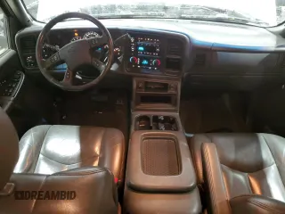 2007 Chevrolet Silverado 3500 SRW Wrk Trk with VIN 1GCHK33D77F122424, listed as a Copart auction lot 44117825 with 232,752 mi miles and Salvage Title. Bid and sale history available at carsss.com. Image 8.