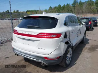 2017 Lincoln MKC Reserve with VIN 5LMCJ3D93HUL46478, listed as a IAAI auction lot 42147121 with 60,316 mi miles and . Bid and sale history available at DreamBid. Image 16.