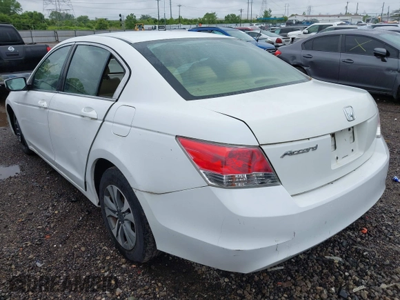2008 Honda Accord LX z VIN 1HGCP26328A094427, wystawiony jako IAAI lot #42305035 z przebiegiem 182 031 mil mil oraz . Historia ofert i sprzedaży dostępna na DreamBid. Obrazek 3.