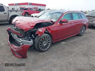 2019 Mercedes-Benz E 450 с VIN WDDZH6JB7KA654077, выставлен на аукционе IAAI как лот 41511592 с пробегом 72 870 миль миль и . История ставок и продаж доступна на DreamBid. Изображение 17.