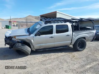 2013 Toyota Tacoma with VIN 5TFLU4EN2DX049615, listed as a IAAI auction lot 41893876 with 160,752 mi miles and . Bid and sale history available at DreamBid. Image 6.