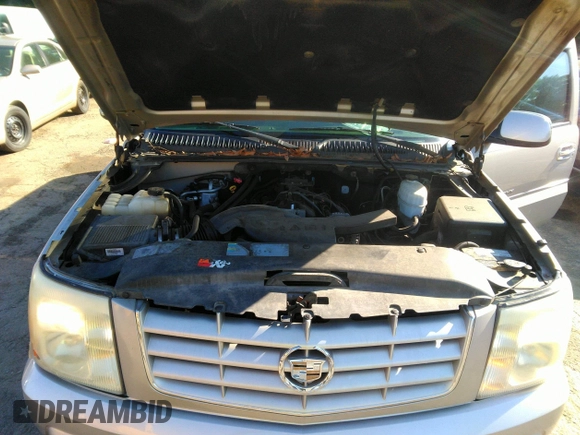 2005 Cadillac Escalade EXT z VIN 3GYEK62NX5G288196, wystawiony jako IAAI lot #42288294 z przebiegiem 94 464 mil mil oraz . Historia ofert i sprzedaży dostępna na DreamBid. Obrazek 10.