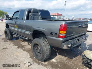 2001 Chevrolet Silverado 1500 LT with VIN 1GCEK19T91Z248375, listed as a IAAI auction lot 40061304 with 1 mi miles. Bid and sale history available at carsss.com. Image 3.