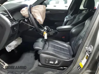 2021 BMW X4 M z VIN 5YMUJ0C05M9E04935, wystawiony jako Copart lot #42149535 z przebiegiem Nie podano mil oraz Szkody całkowita. Historia ofert i sprzedaży dostępna na DreamBid. Obrazek 7.