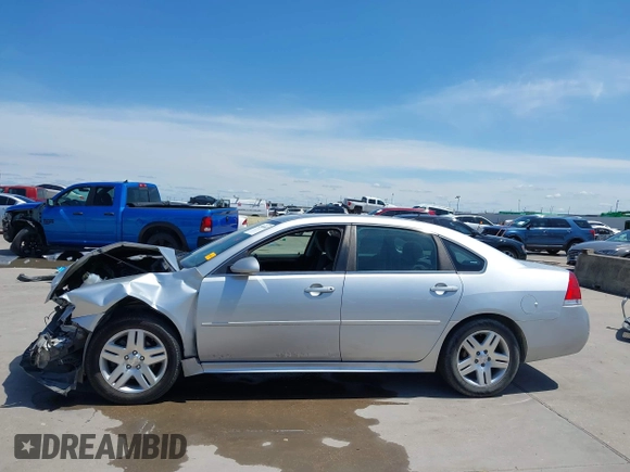 2014 Chevrolet Impala LT z VIN 2G1WB5E31E1180551, wystawiony jako IAAI lot #42386442 z przebiegiem 130 545 mil mil oraz . Historia ofert i sprzedaży dostępna na DreamBid. Obrazek 15.