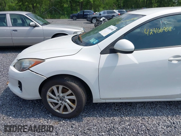 2013 Mazda 3 i Touring z VIN JM1BL1LP1D1832798, wystawiony jako IAAI lot #42466908 z przebiegiem 159 724 mil mil oraz . Historia ofert i sprzedaży dostępna na DreamBid. Obrazek 6.
