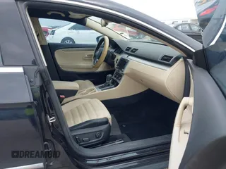 2012 Volkswagen CC Sport z VIN WVWMP7AN9CE536582, wystawiony jako IAAI lot #42295115 z przebiegiem 169 409 mil mil oraz . Historia ofert i sprzedaży dostępna na DreamBid. Obrazek 5.