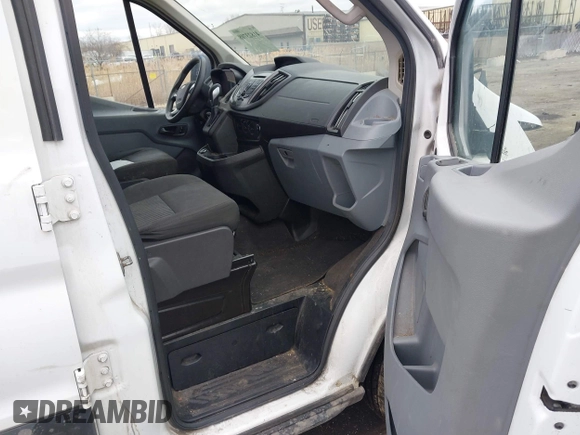 2019 Ford Transit Passenger XL z VIN 1FBZX2ZM7KKA47090, wystawiony jako IAAI lot #41823708 z przebiegiem 236 058 mil mil oraz . Historia ofert i sprzedaży dostępna na DreamBid. Obrazek 5.