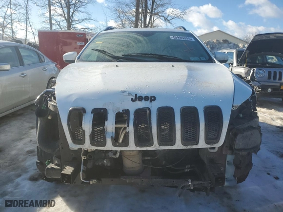 2016 Jeep Cherokee Latitude with VIN 1C4PJMCS5GW154873, listed as a Copart auction lot 45986335 with 82,028 mi miles and Salvage Title. Bid and sale history available at carsss.com. Image 5.