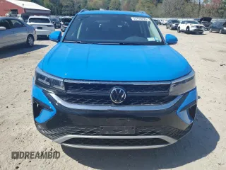 2024 Volkswagen Taos SE z VIN 3VVVX7B2XRM095641, wystawiony jako Copart lot #53708895 z przebiegiem 6 761 mil mil oraz Szkoda całkowita • Salvage title. Historia ofert i sprzedaży dostępna na DreamBid. Obrazek 5.