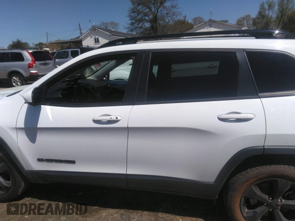 2021 Jeep Cherokee Altitude с VIN 1C4PJMLB2MD228158, выставлен на аукционе IAAI как лот 41936009 с пробегом 53 106 миль миль и . История ставок и продаж доступна на DreamBid. Изображение 14.