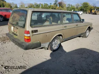 1990 Volvo 240 z VIN YV1AA8859L1850752, wystawiony jako Copart lot #75105154 z przebiegiem 200 907 mil mil oraz Tytuł czysty. Historia ofert i sprzedaży dostępna na DreamBid. Obrazek 3.