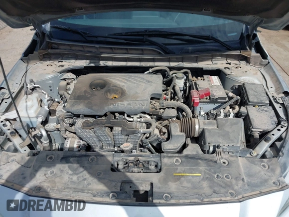2019 Nissan Altima 2.5 SV with VIN 1N4BL4DV3KN305825, listed as a IAAI auction lot 41697209 with 96,619 mi miles. Bid and sale history available at carsss.com. Image 10.