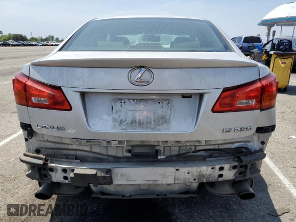 2006 Lexus IS 250 z VIN JTHBK262562008484, wystawiony jako Copart lot #60035895 z przebiegiem 148 874 mil mil oraz Szkoda całkowita • Salvage title. Historia ofert i sprzedaży dostępna na DreamBid. Obrazek 6.