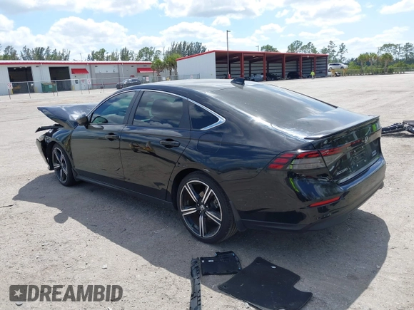 2024 Honda Accord Sport с VIN 1HGCY2F5XRA038624, выставлен на аукционе IAAI как лот 42079871 с пробегом 8 557 миль миль и . История ставок и продаж доступна на DreamBid. Изображение 17.