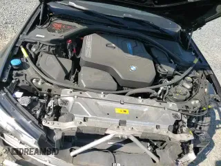 2021 BMW 3 Series 330e xDrive z VIN 3MW5P9J09M8C11548, wystawiony jako Copart lot #52704815 z przebiegiem 35 711 mil mil oraz Szkoda całkowita • Salvage title. Historia ofert i sprzedaży dostępna na DreamBid. Obrazek 14.