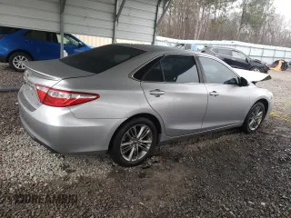 2015 Toyota Camry XLE with VIN 4T1BF1FKXFU056613, listed as a Copart auction lot 44527035 with 112,250 mi miles and Salvage Title. Bid and sale history available at carsss.com. Image 3.