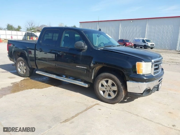 2013 GMC Sierra 1500 SLT with VIN 3GTP2WE71DG146605, listed as a IAAI auction lot 41334159 with 224,640 mi miles. Bid and sale history available at carsss.com. Image 1.