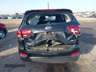 2019 Kia Sorento LX with VIN 5XYPG4A38KG499203, listed as a IAAI auction lot 41367538 with 1 mi miles. Bid and sale history available at carsss.com. Image 16.